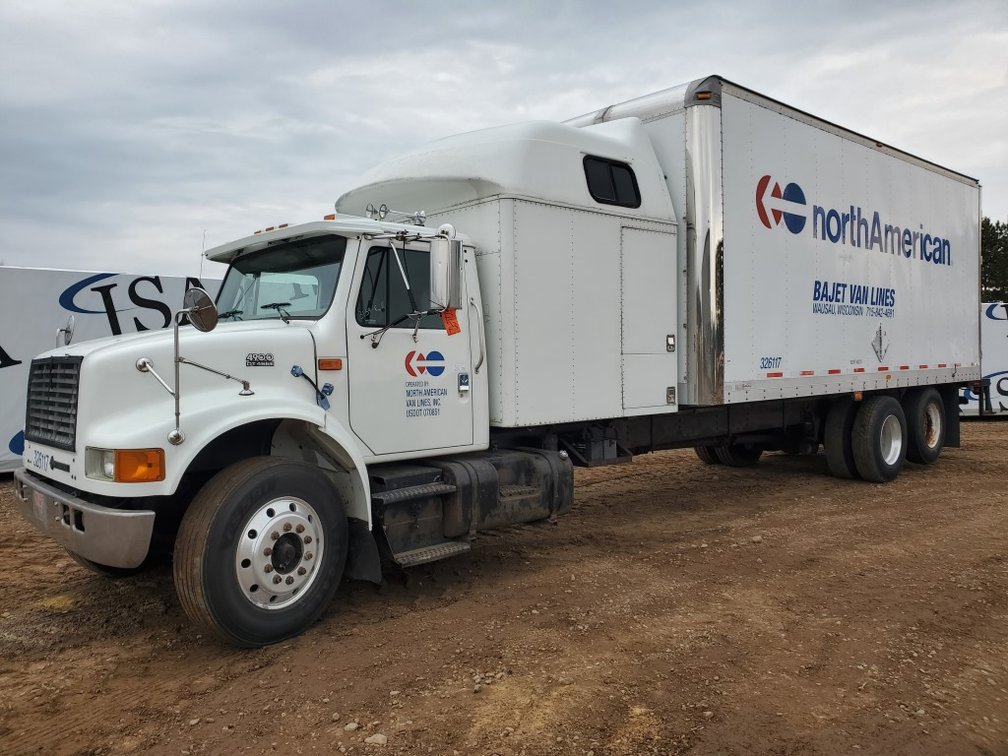 1999 International 4900 Sleeper Box Truck