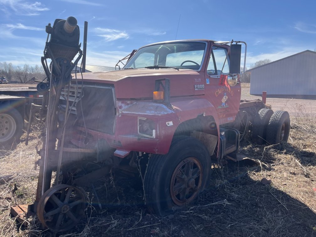 1989 Ford F800 Single Axle Dump Truck