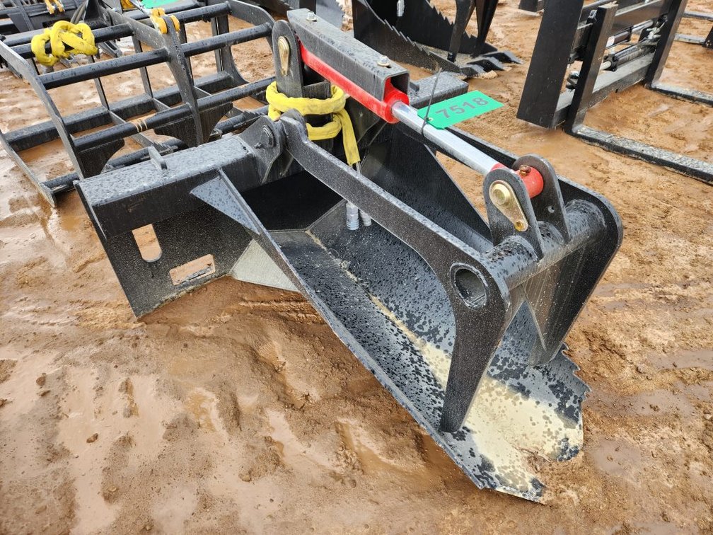 Unused Midstate Stump Bucket w/ Grapple