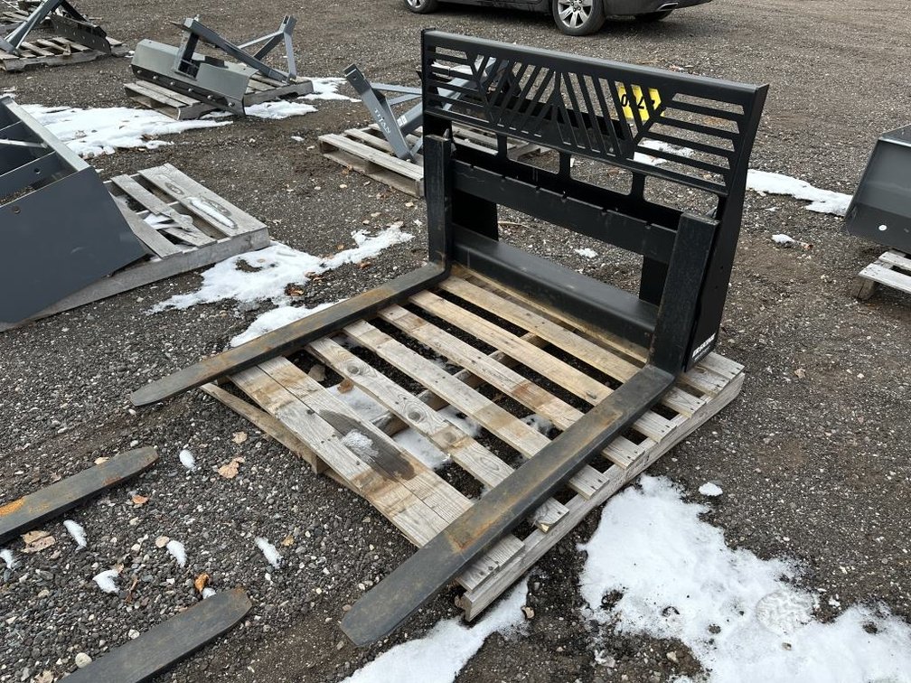 Unused Erskine 48" Skid Steer Pallet Forks