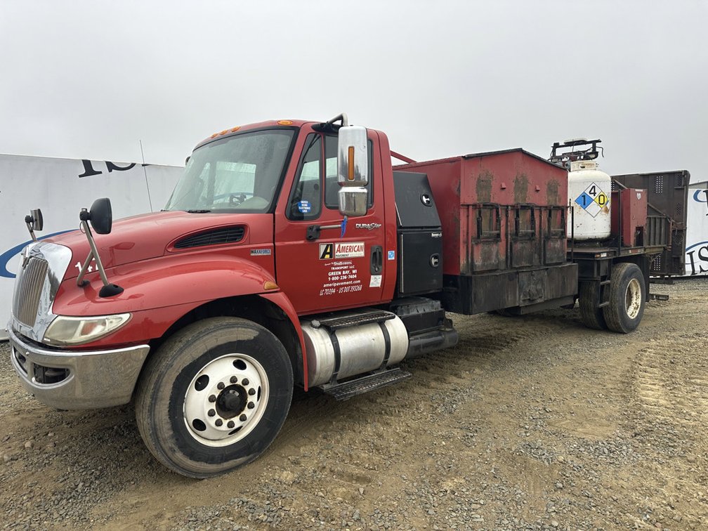 2013 International DuraStar 4300 SBA Asphalt Truck