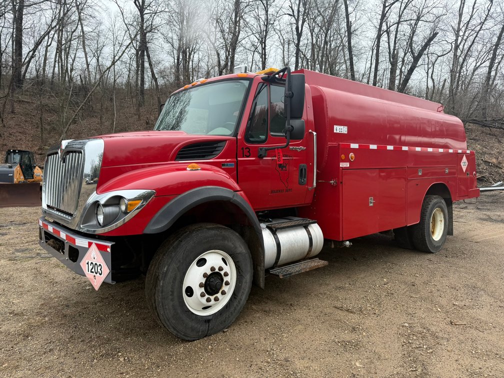 2012 International  7400 Fuel And Lube Truck
