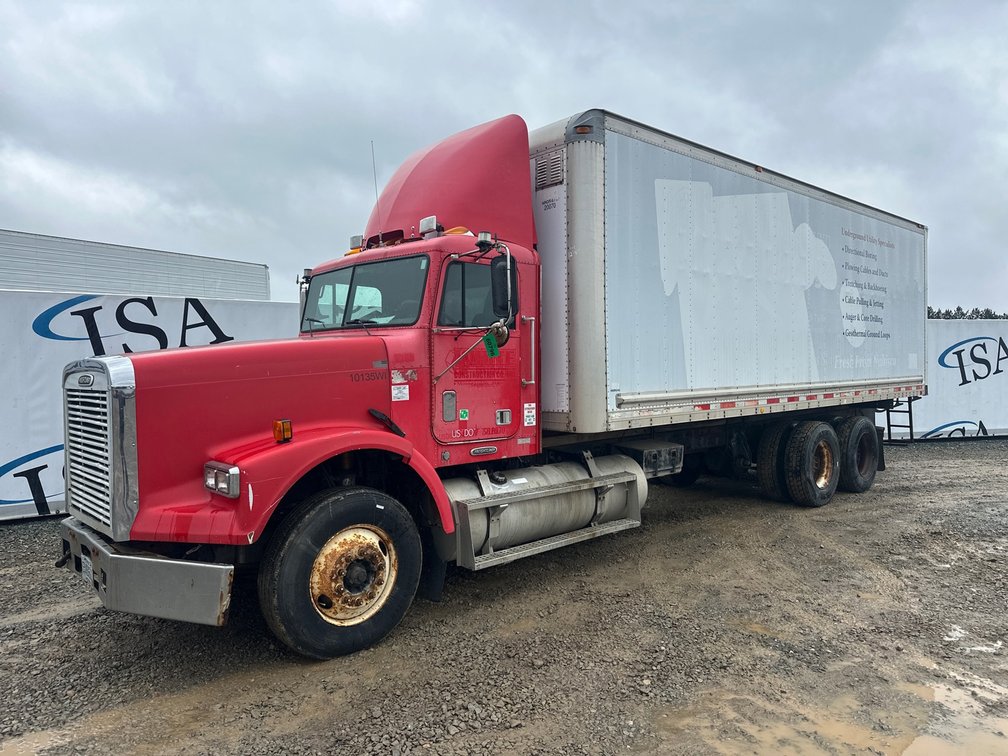 2000 Freightliner  Tandem Axle Box Truck