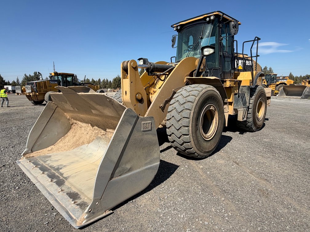 2015 Caterpillar 950M Wheel Loader