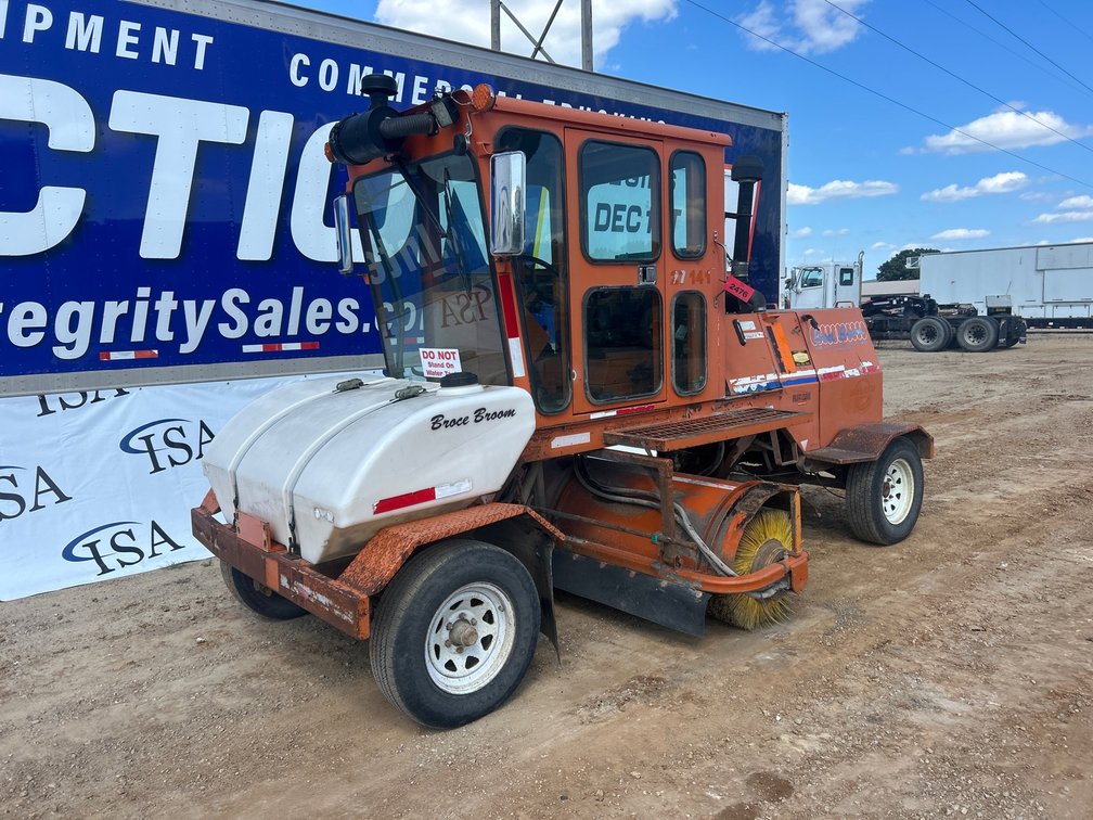 2010 Broce RJT350 Sweeper