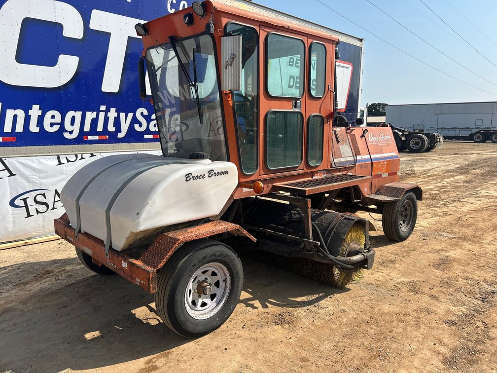 2008 Broce RJ350 Sweeper