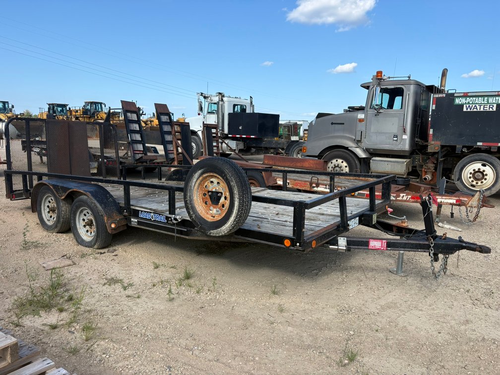 2015 Load Trail 16'  Trailer