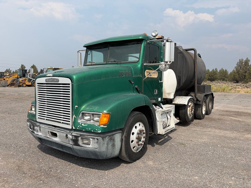 1996 Freightliner  Seal Coat Truck