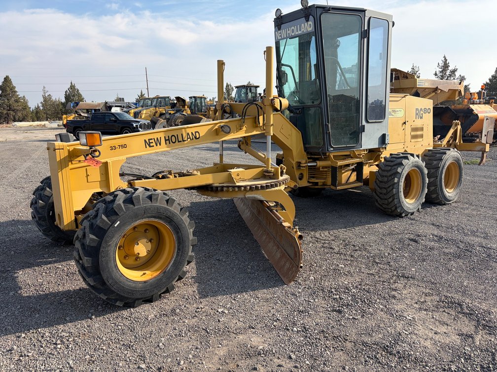 2000 New Holland RG80 Motor Grader