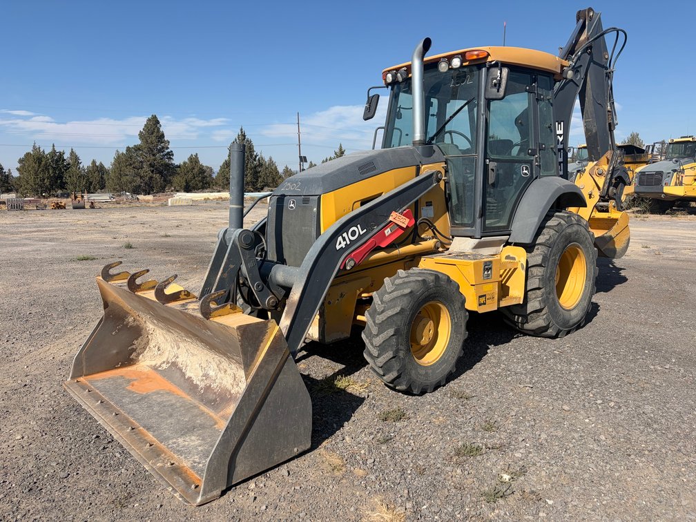 2017 Deere 410L Loader Backhoe