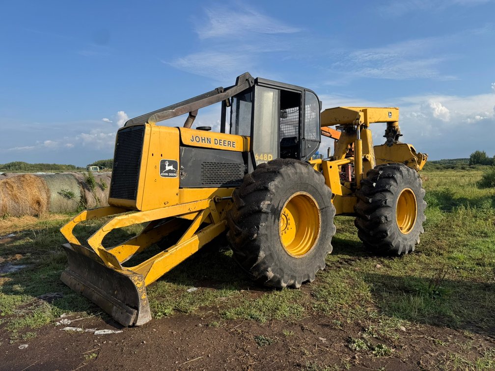 John Deere 648D Grapple Skidder
