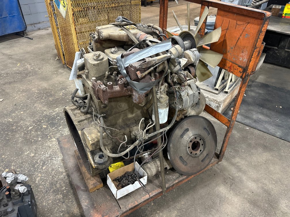 3.9L Cummins 4BT Turbo Diesel Engine