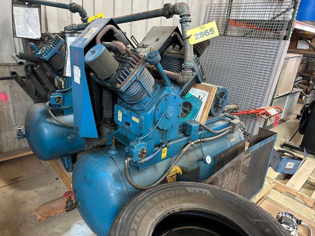 Quincy SLT-25 Air Compressor