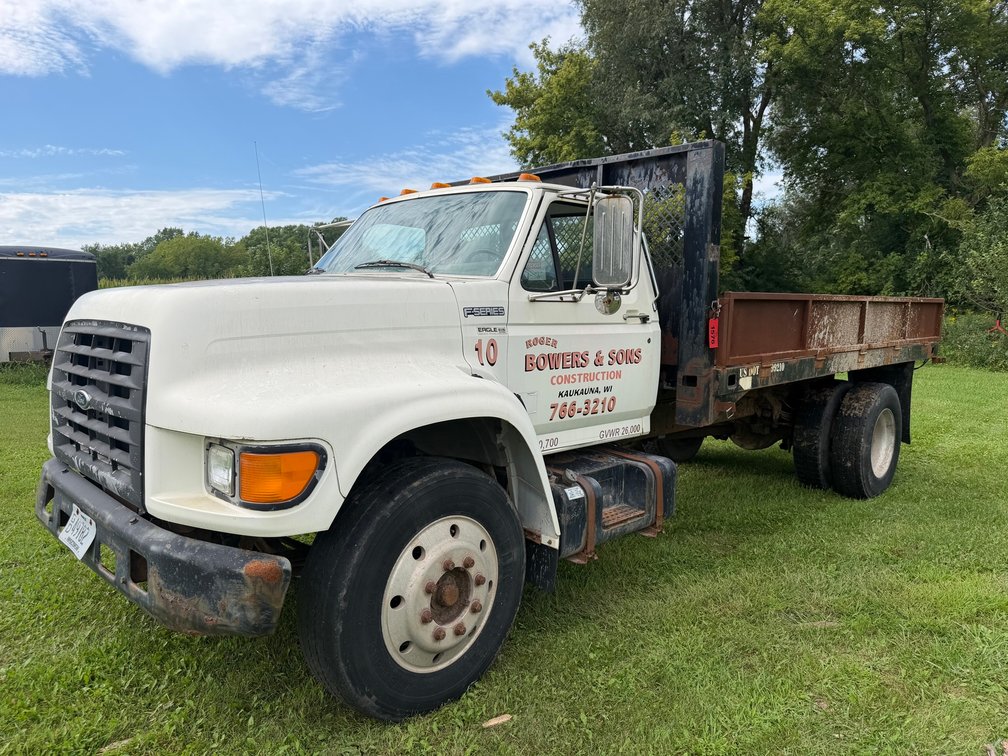 1998 Ford F700 Single Axle Dump Truck