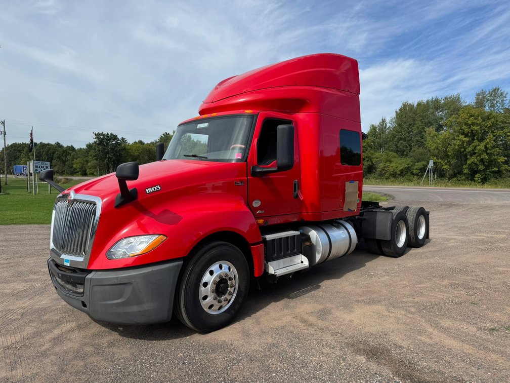 2018 International  LT Navistar Sleeper Cab Truck Tractor