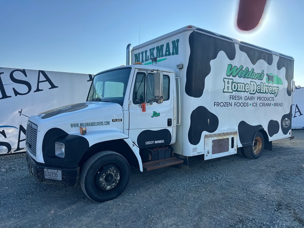 2000 Freightliner FL60 Box Truck