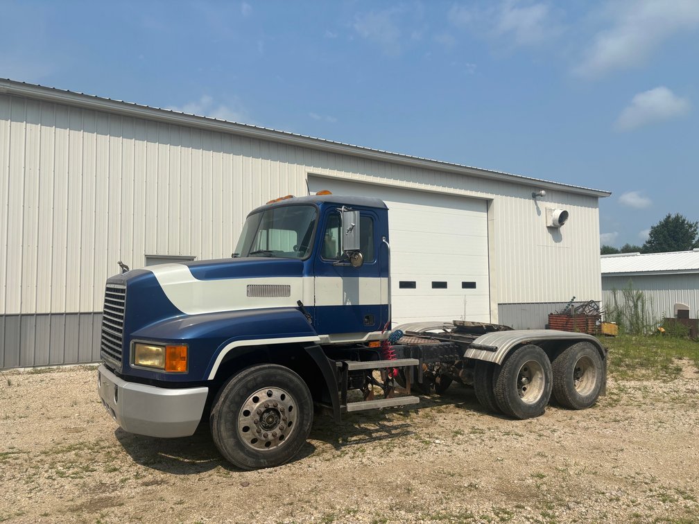 1995 Mack CH613 Day Cab Truck Tractor