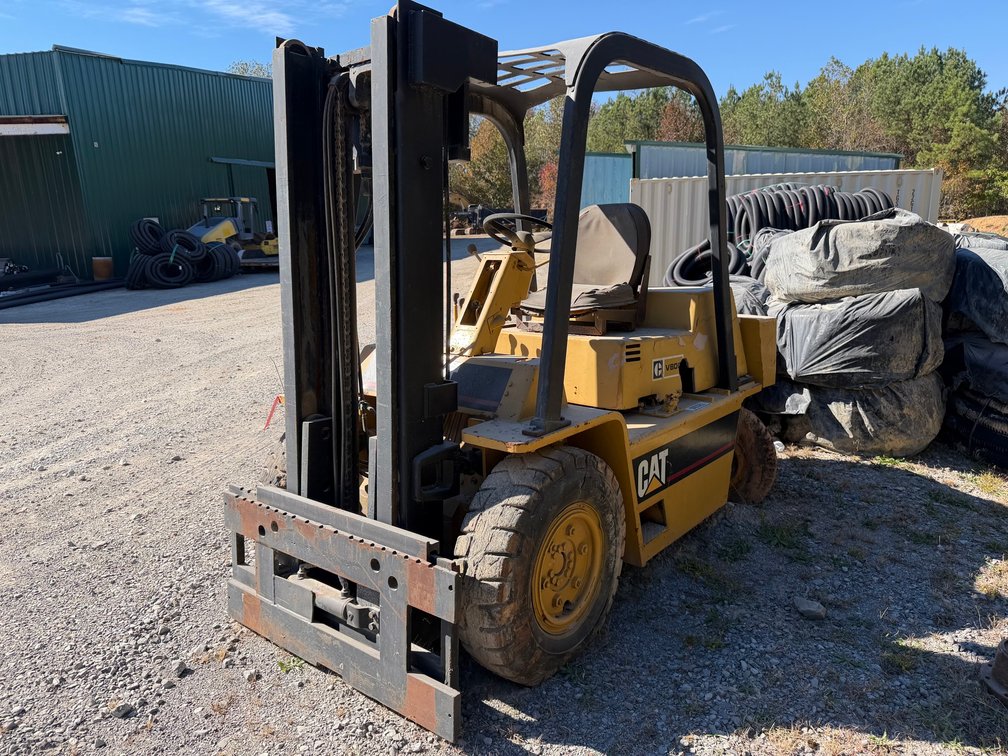 Caterpillar V80C Forklift