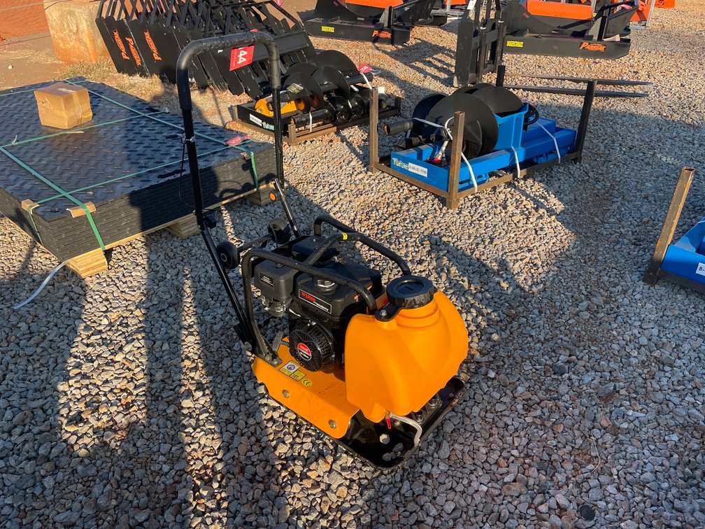 Unused C90T Plate Compactor
