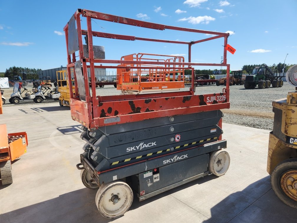 2015 Skyjack SJ3226 Scissor Lift