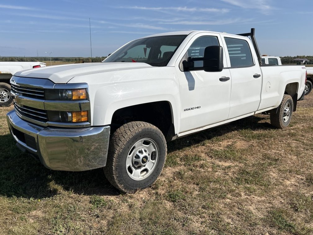 2018 Chevrolet 2500 HD 4x4 Pickup Truck