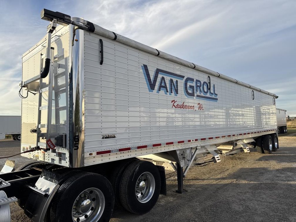 2024 Wilson DWH-750 Hopper Bottom Trailer