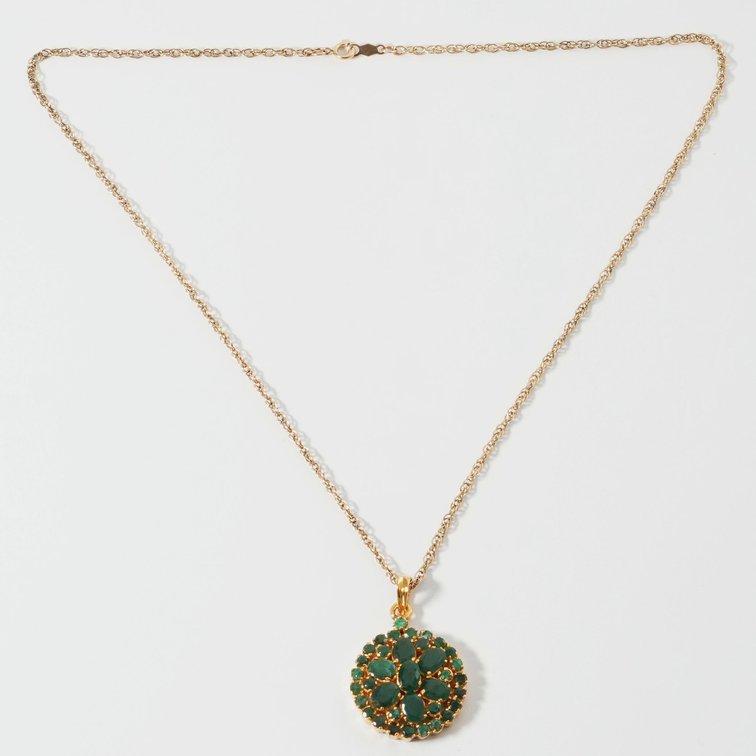 Emerald & 22K yellow gold necklace