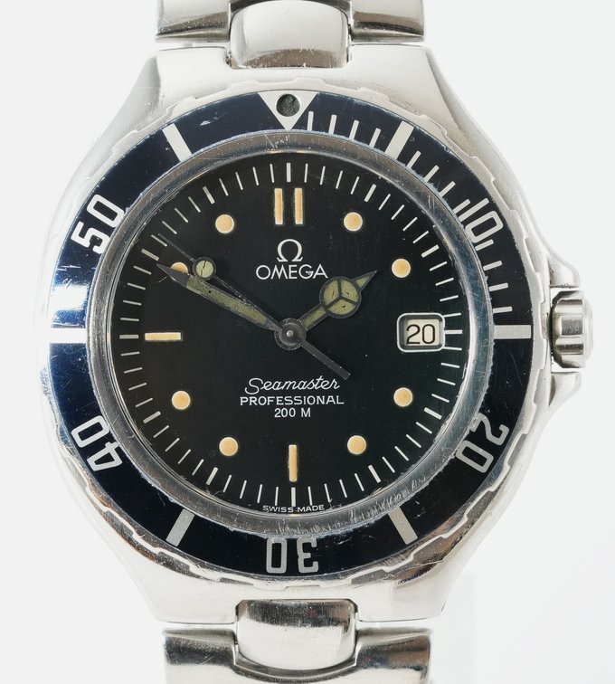 Omega Seamaster Professional 200M, quartz