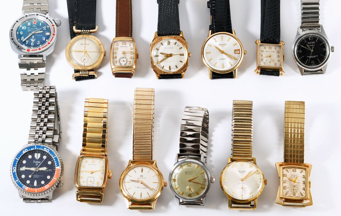WW lot (13) Assorted Swiss, American, Japanese & Russian models, 10 run