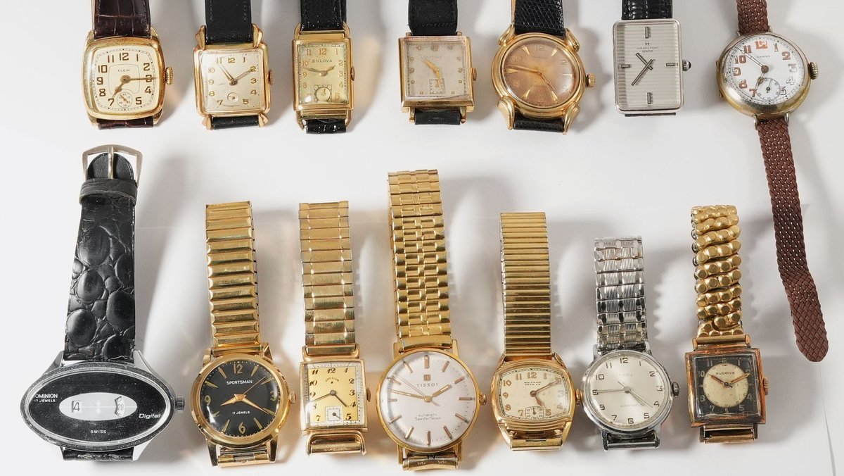 WW lot (14) Swiss & American mechanical, twelve run