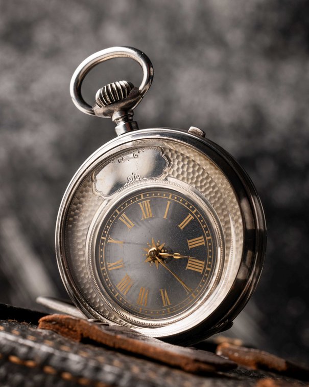 Armand Schwob & Frère, "Mysterieuse" transparent mystery watch