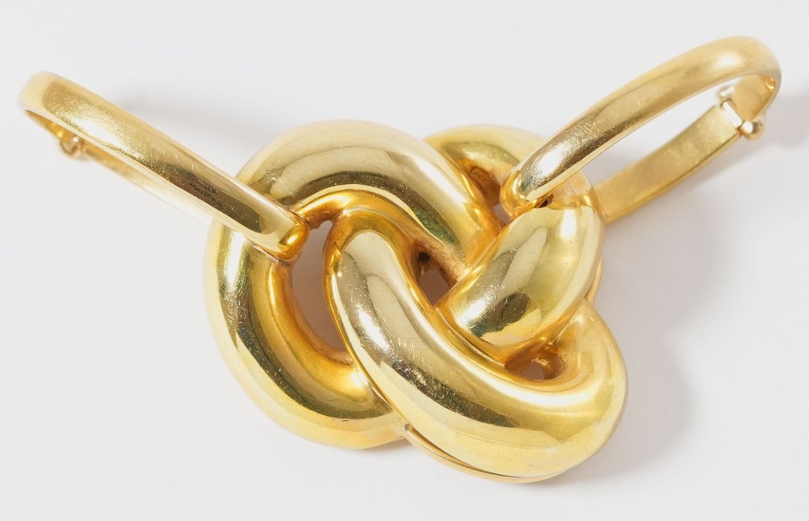 18K yellow gold pendant with hinged sides