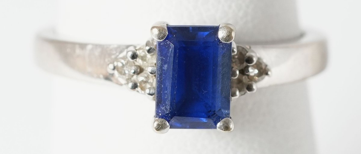 Sapphire, diamond & 14K white gold ring