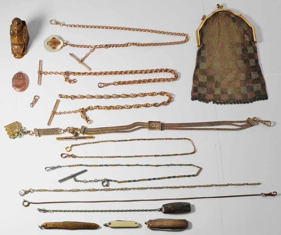 Lot (15) Lot of PW chains and material as pictured