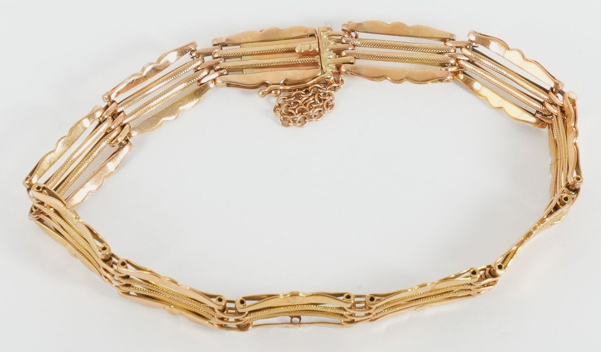 10K yellow gold bracelet with safety 8 and chain