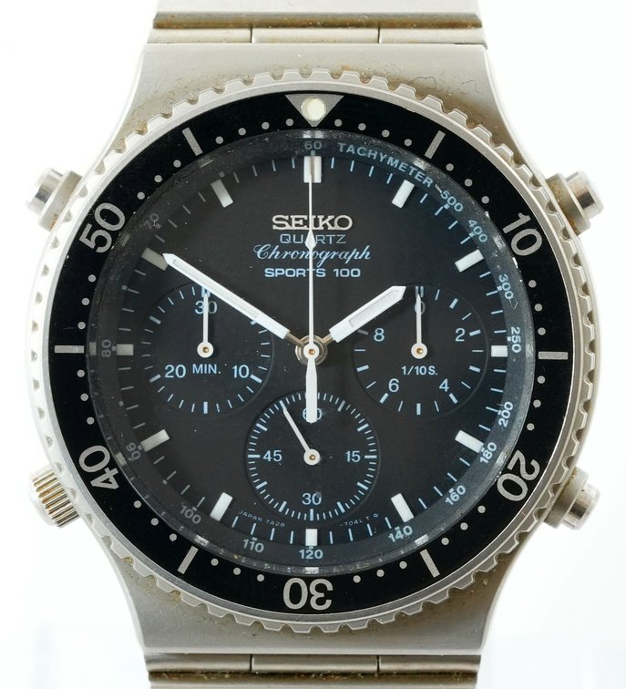 Seiko Chronograph, quartz, ref 7A28-7040