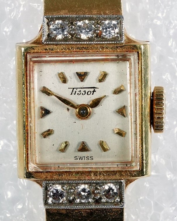 Lady's Tissot cocktail watch in 14K
