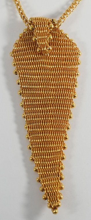 22K yellow gold woven pendant with matching woven fancy link chain
