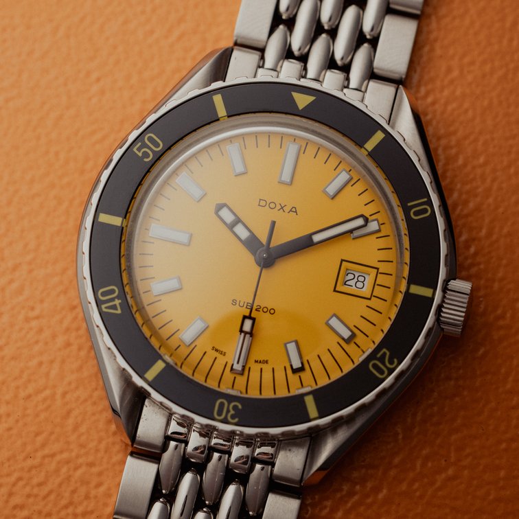Doxa Sub 200 Divingstar, ref 799.10.361.10, w/box & papers