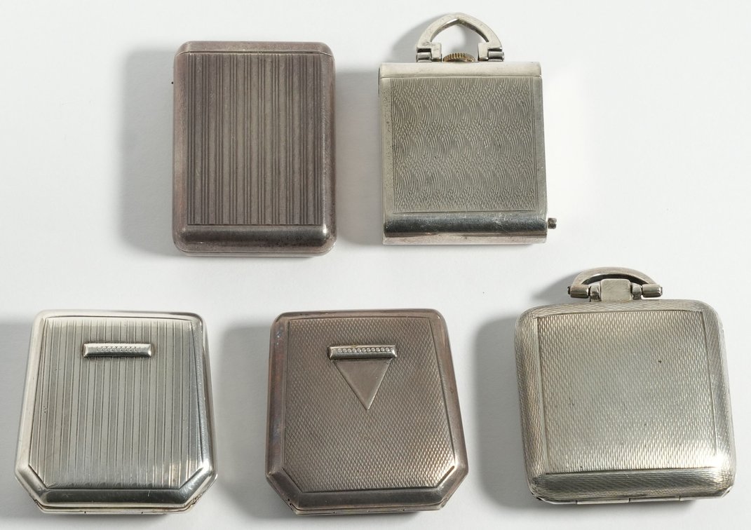 PW lot (5) European, travel or purse watches, two run