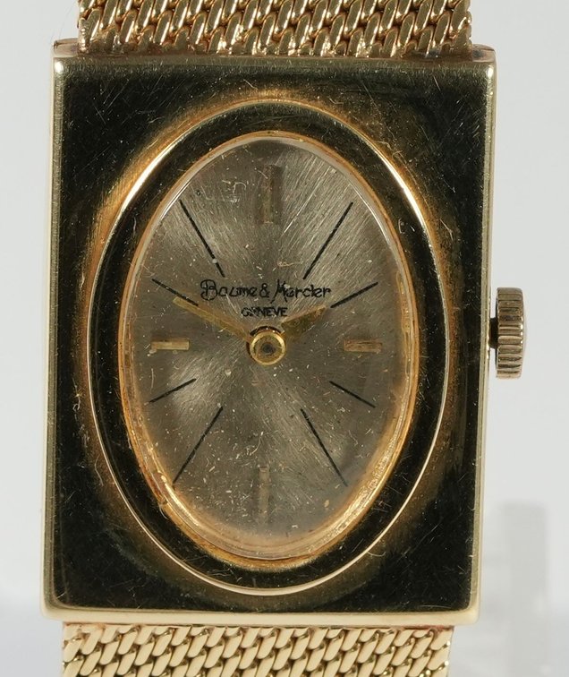 Lady's Baume & Mercier cocktail watch, manual wind in 14K