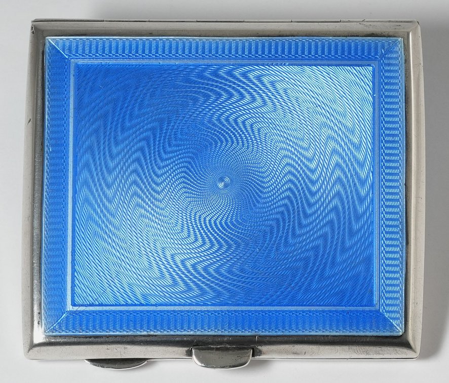 Silver cigarette case with guilloché enamel inlay