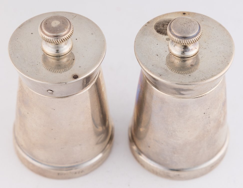 Silver lot (2) Tiffany & Co. pepper mills