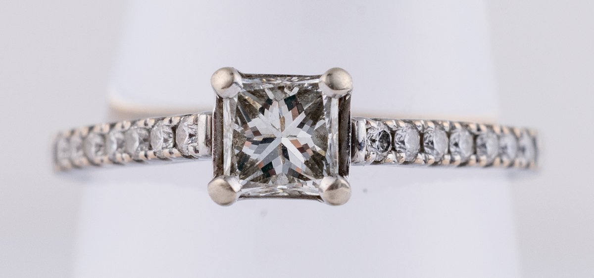 Diamond & 14K white gold engagement ring with GIA certified center