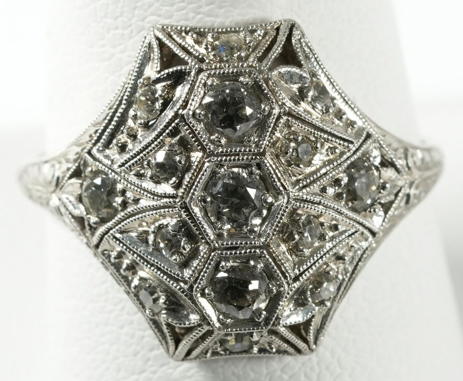 Diamond & platinum men's Art Deco filigree shield ring w/Box