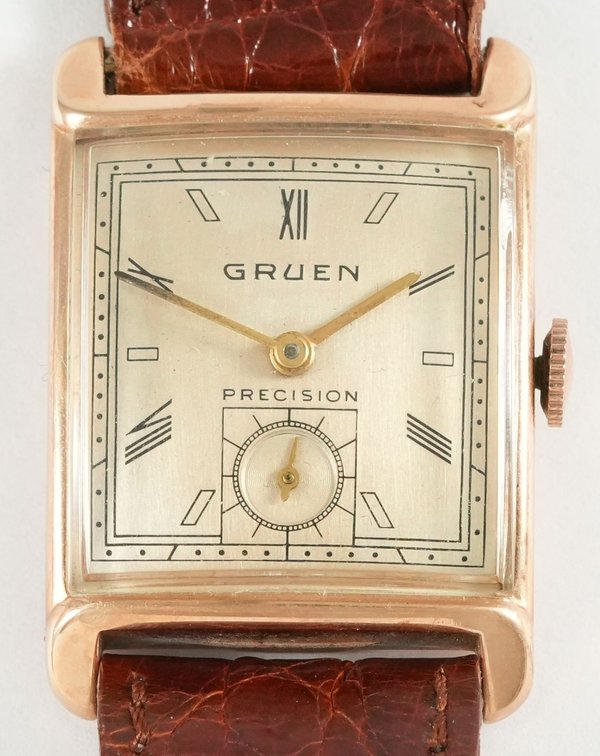 Gruen manual wind in 14K