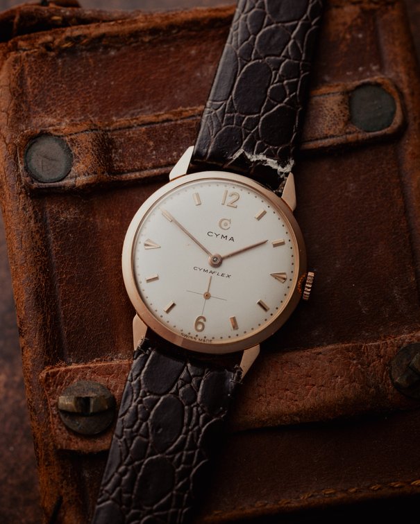 Cyma Cymaflex, manual wind in 18K