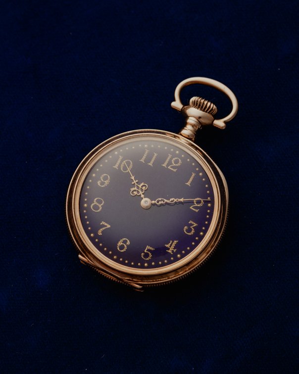 Waltham, pendant watch, 14K case, fancy blue enamel dial