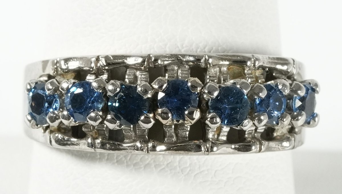 Montana natural sapphire ring in 10K white gold
