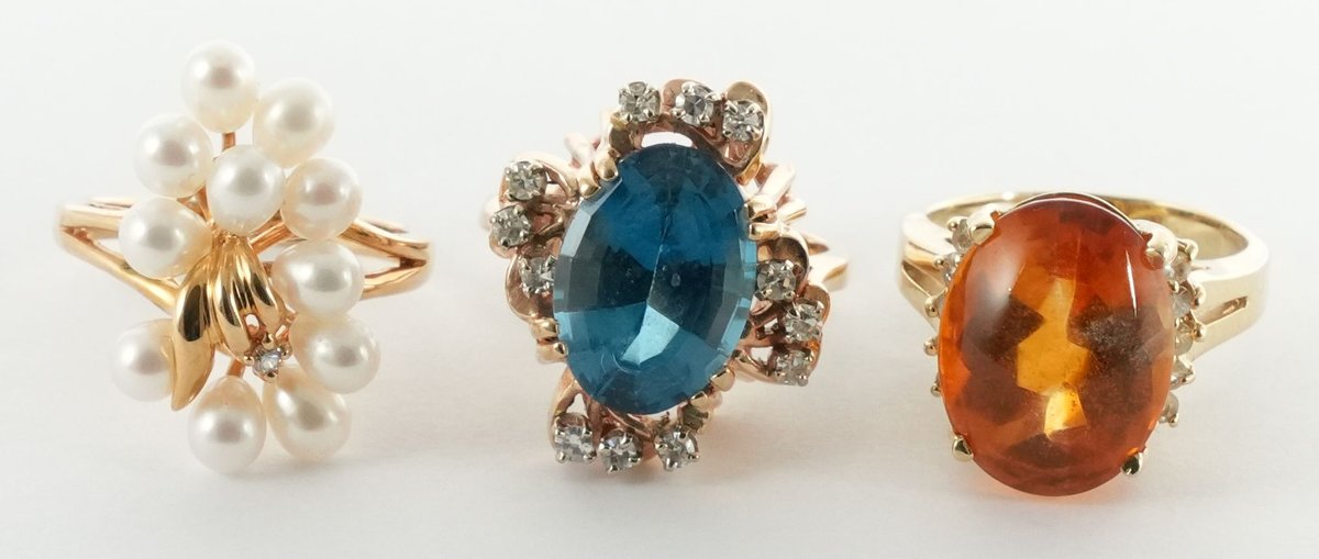 Jewelry lot (3) Assorted rings in 14K